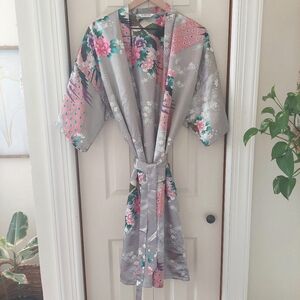 Singapore Silk Collection Pink Lotus Peacock Kimono Robe! (B)